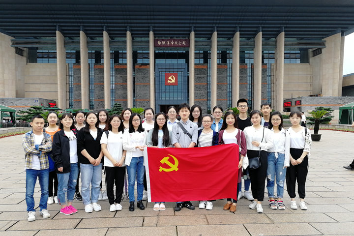 微信图片_20180625123431_副本.jpg